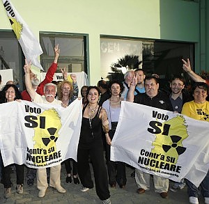 Nucleare, Cappellacci rilancia per il Sì “Sardegna voti di nuovo contro le centrali” Nucleare, Cappellacci rilancia per il Sì “Sardegna voti di nuovo contro le centrali”